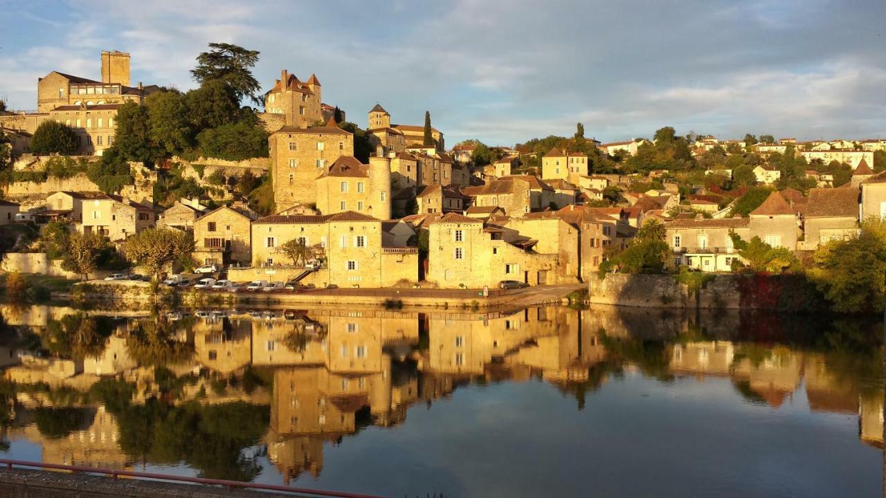 Maison Delmas Bed and Breakfast Puy-lʼÉvêque Εξωτερικό φωτογραφία